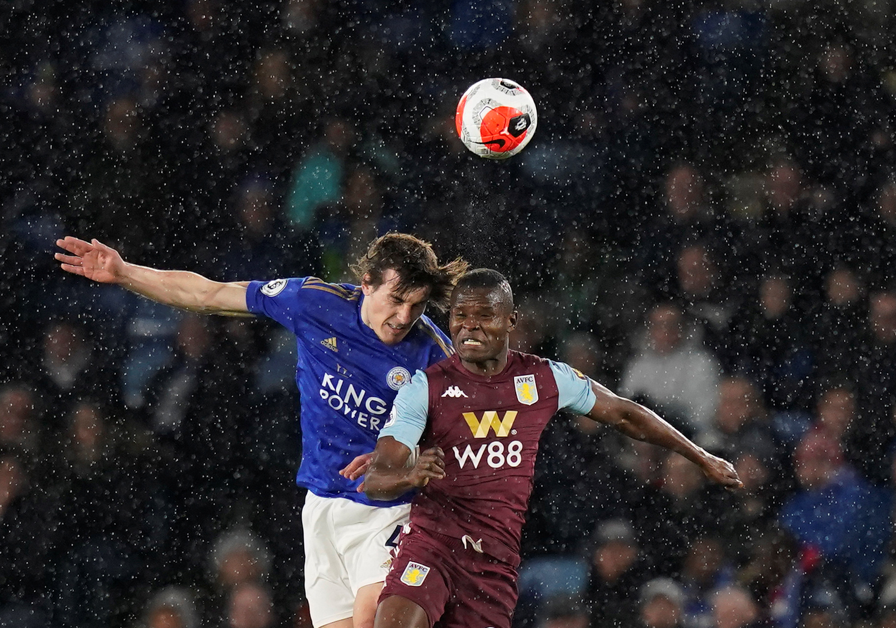 欧冠1／8决赛抽签结束，来为主队加油助威领取助威挂件！.