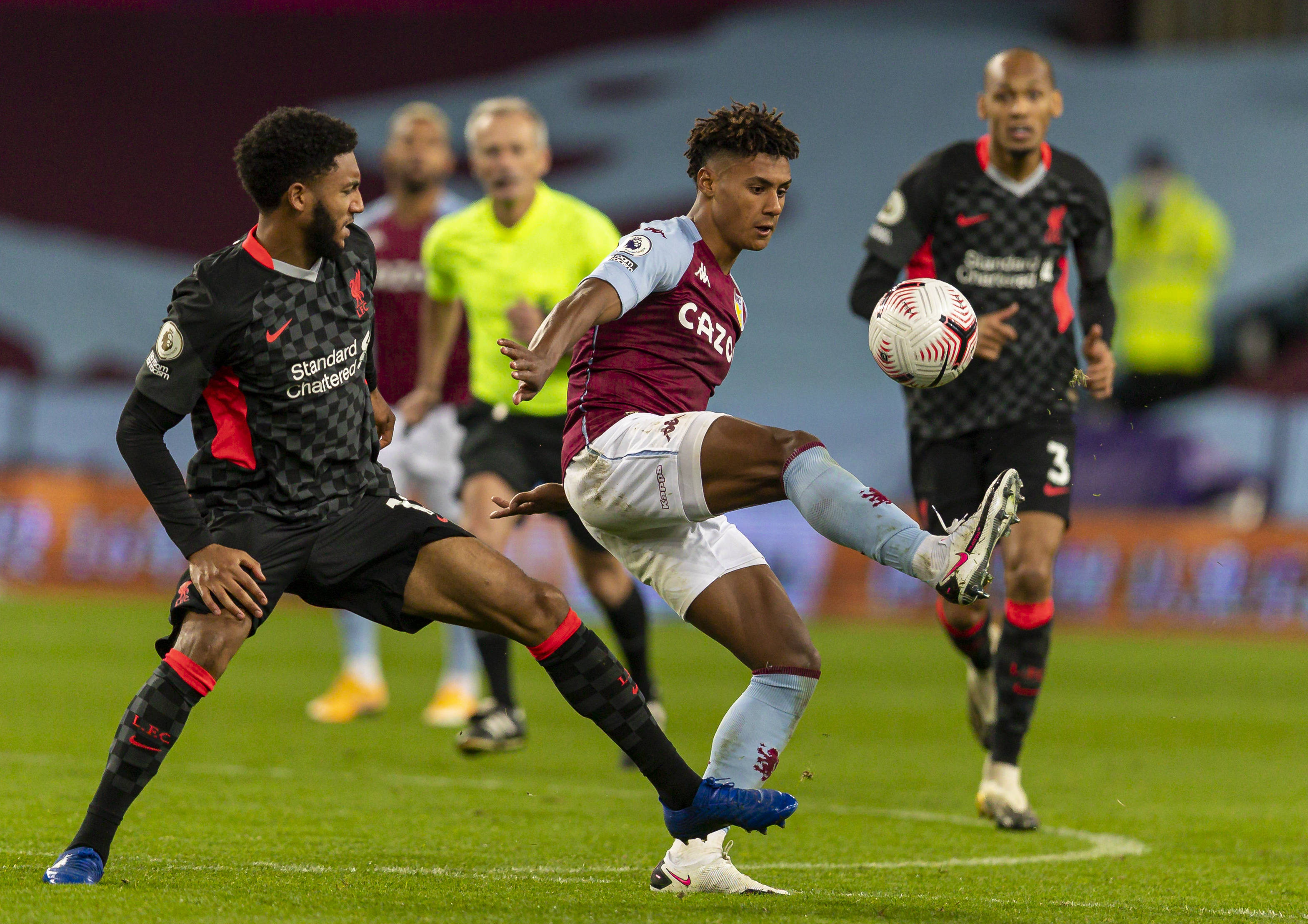 电讯报：森林有意麦卡蒂、德拉普等球员，为参加欧战做准备.